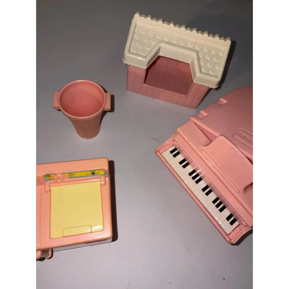 Misc Lot Vtg Playskool Dollhouse Furniture Victorian 90s Washer Piano Dog House